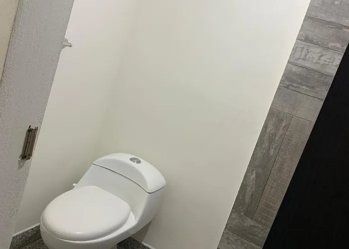 Privada Con Bano Propio Rosa * Mexico City